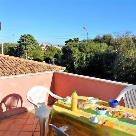 Residenze Sole Отель Сан-Теодоро