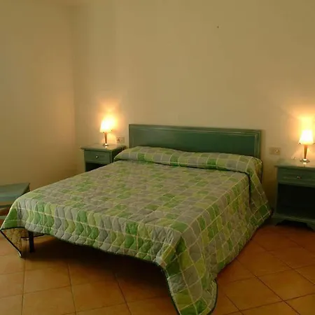 Otel Residenze Sole San Teodoro (Sardinia)