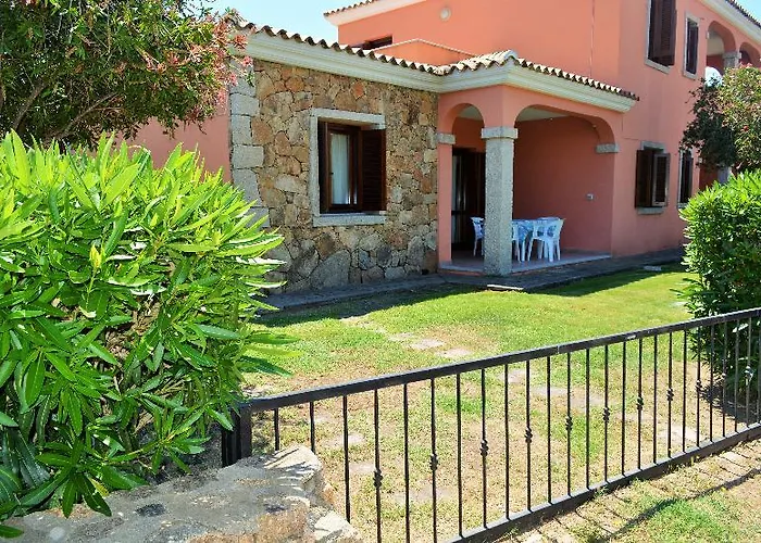 Residenze Sole 2* 圣特奥多罗